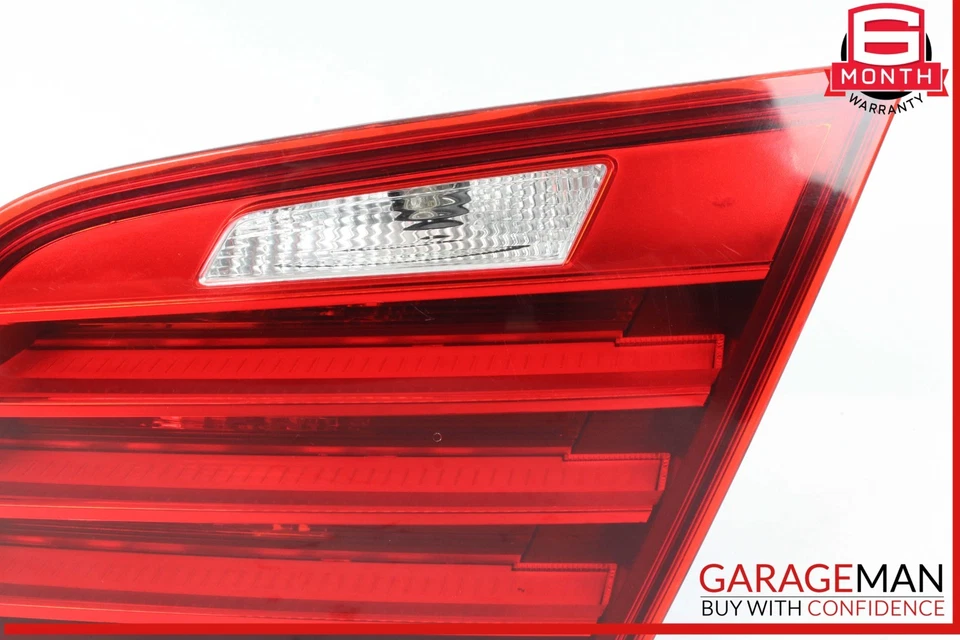 11-16 BMW 528i 535i 550i F10 Lado trasero derecho LED Luz trasera interior Lámpara OEM Foto 2 de 4