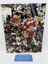 Michael Jordan Signed Chicago Bulls 'Rookie Dunk' 8x10 Photo AD COA NBA HOF