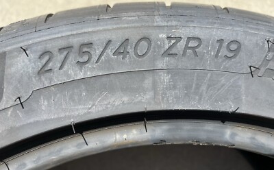 ONE BRAND NEW 275/40ZR19 (105Y) Michelin Pilot Sport 4S PS4S ONE BRAND NEW 275/40ZR19 (105Y) Michelin Pilot Sport 4S PS4S