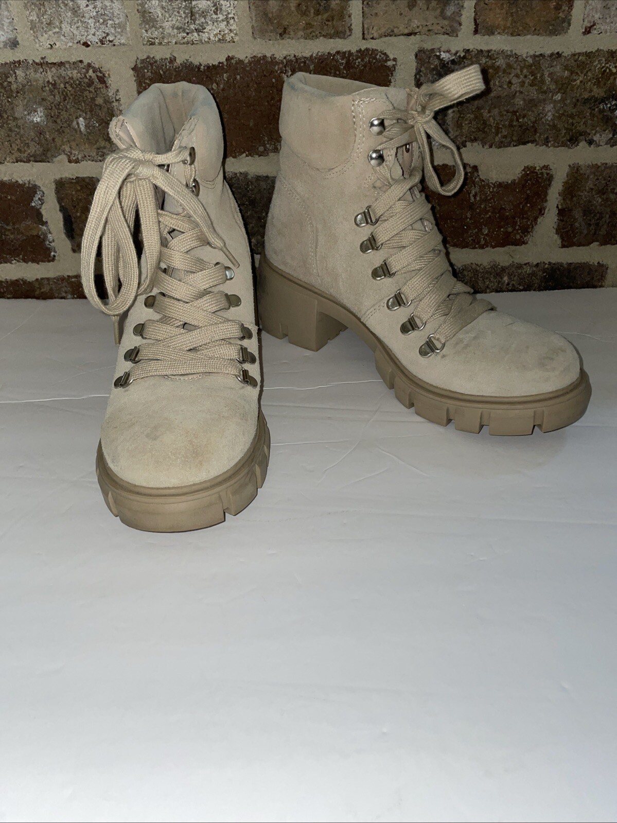 Steve Madden Hint Tan Suede Hiking Combat Moto Boots Size 8M for Women