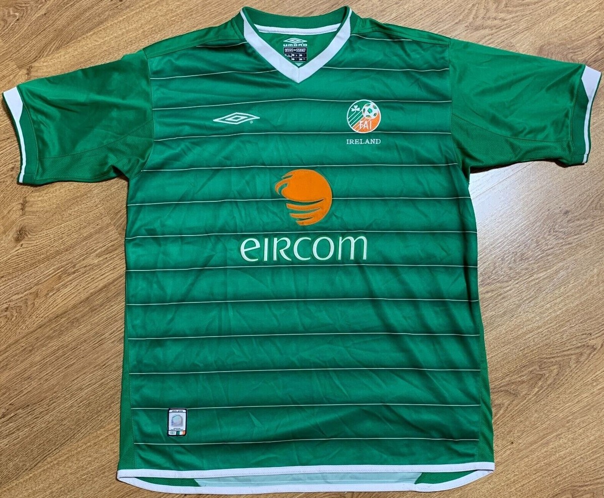 Ireland 2003/2004 Home Football Shirt Soccer Jersey Umbro Size L 