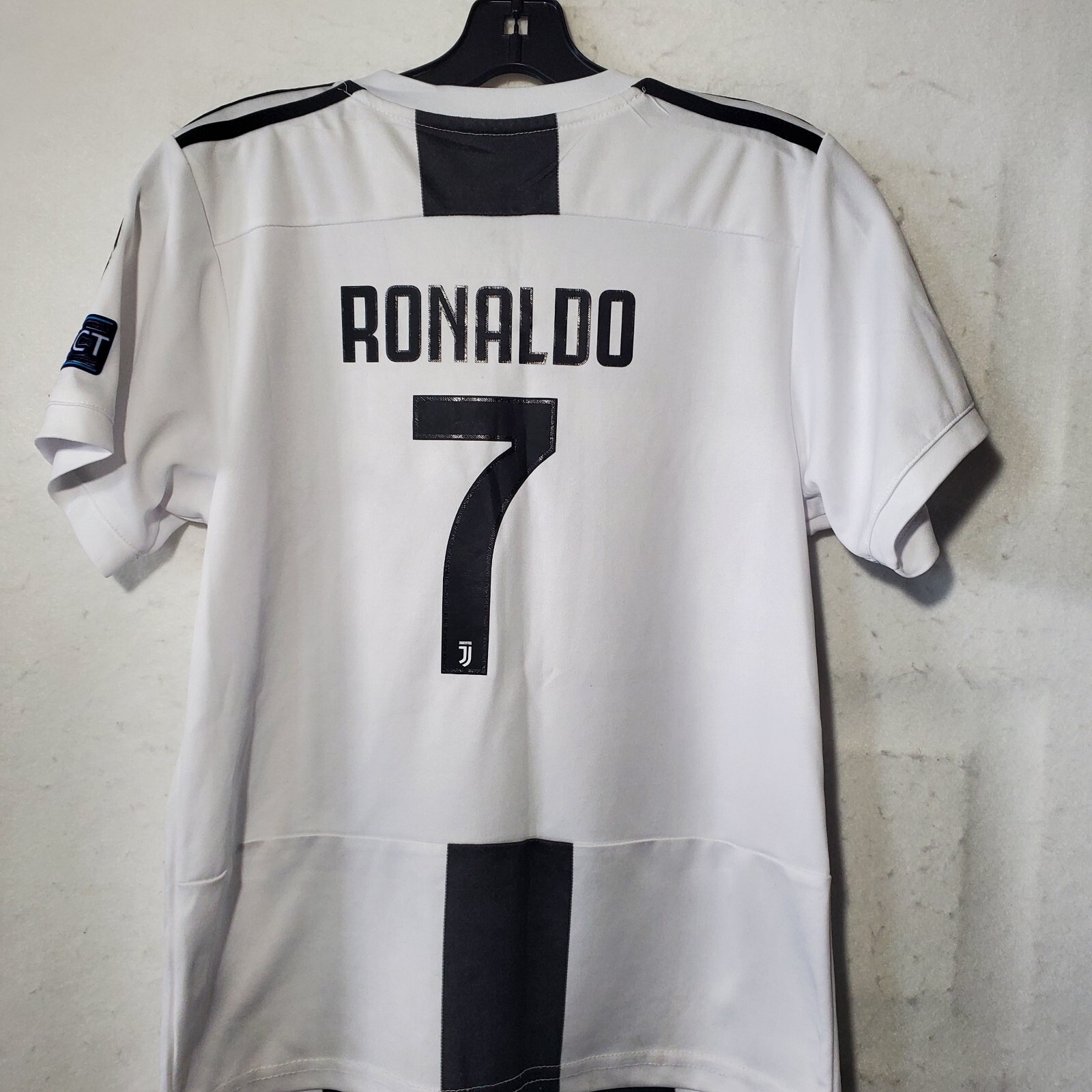Ronaldo Juventus Jersey Youth's Large White Striped Short Sleeve Soccer