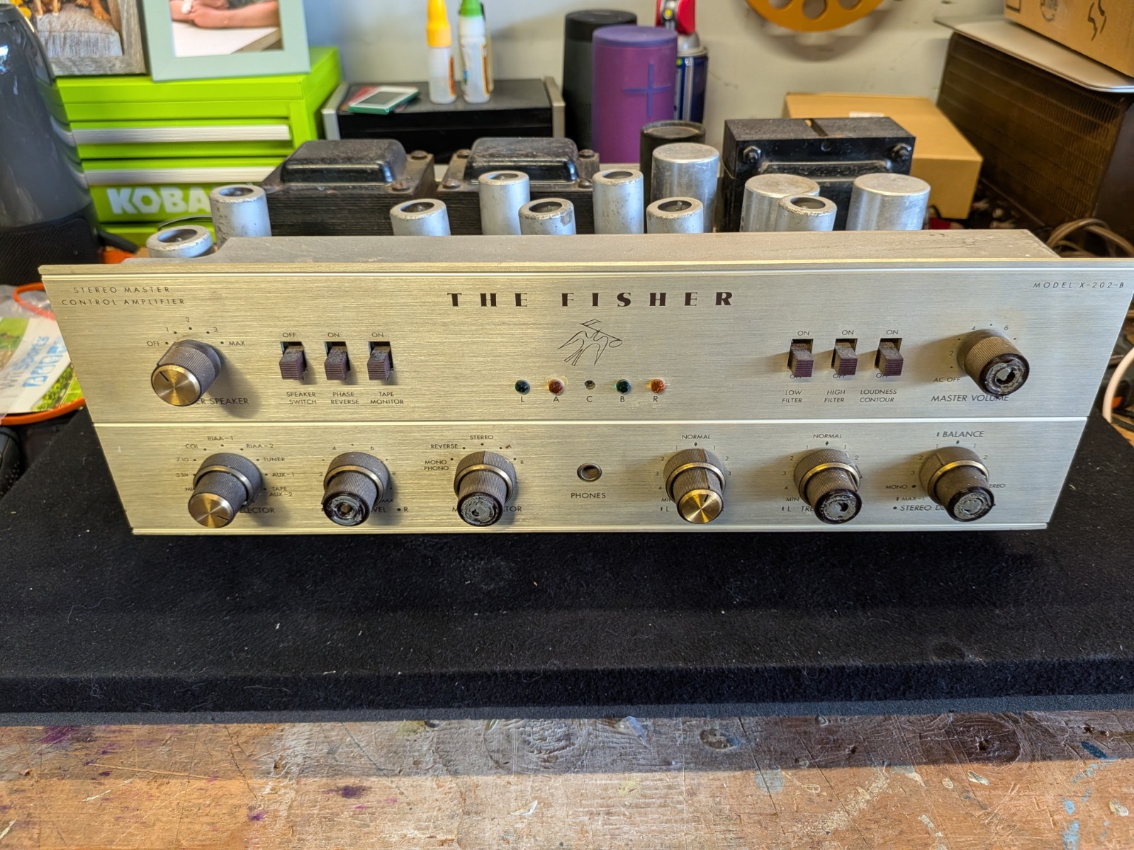 FISHER X-202B INTEGRATED AMPLIFIER *BROKEN/PARTS ONLY*