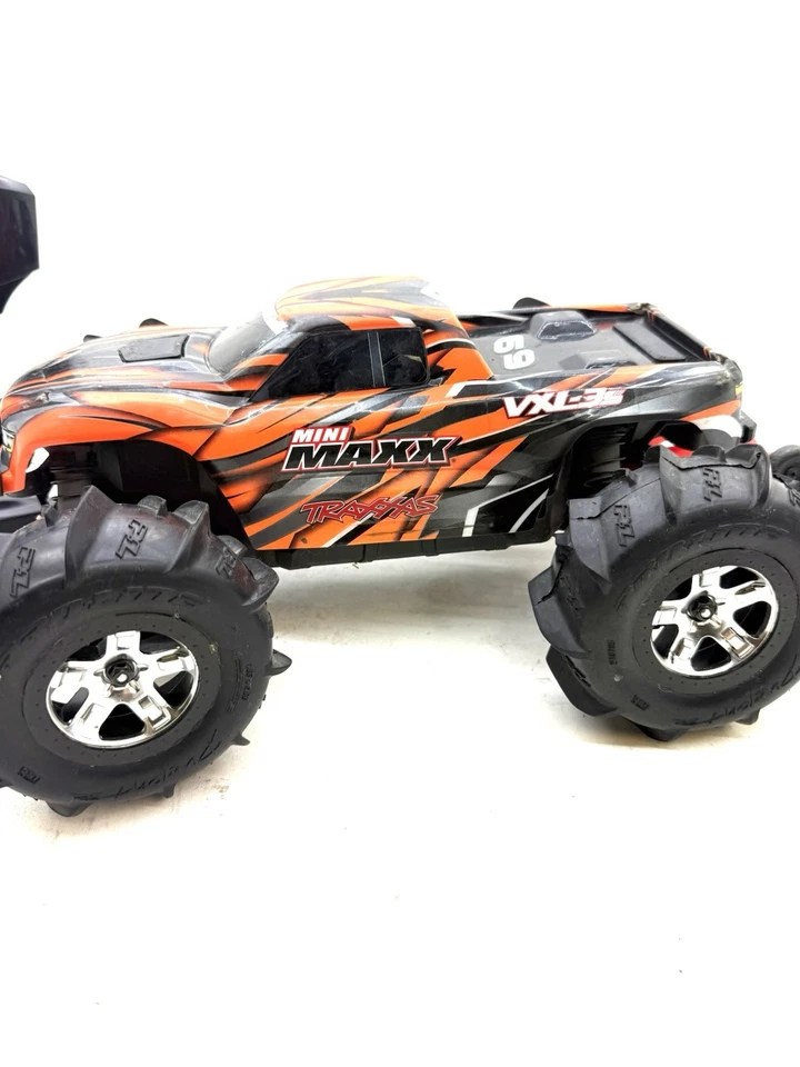 Traxxas Mini Maxx VXL 3S Brushless 4WD - WIDE MAXX and Paddles - Image 2 of 4