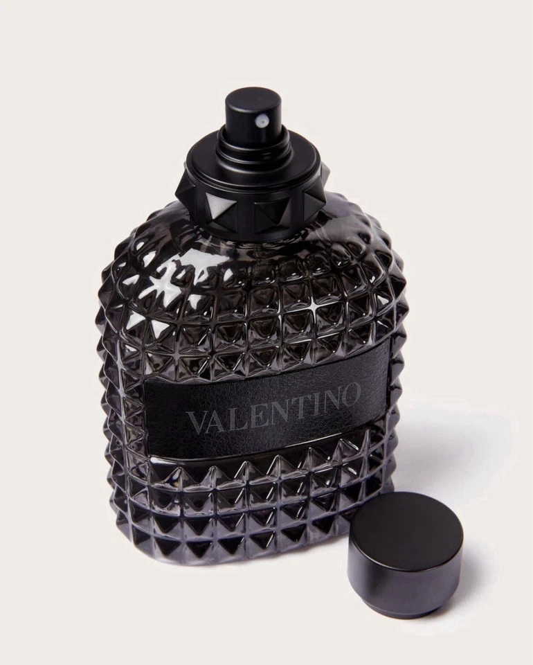 Valentino Uomo Born In Roma Rockstud Noir 3,4 oz/100 ml para hombre nuevo en caja Foto 3 de 3