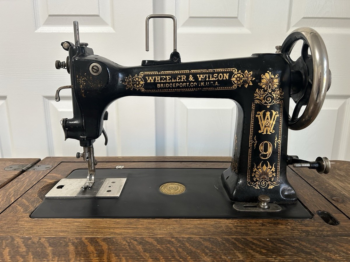Late 19th century Wheeler & Wilson Mfg. Co. Model No. 9 Sewing