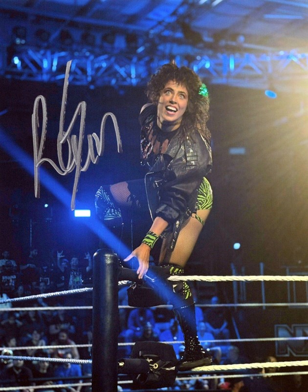 Lizzy Rain Lizzie Rain 8x10 Photo SIGNED AUTOGRAPHED WWE NXT Rayne Leverkusen
