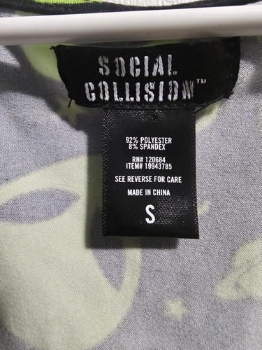 Social Collision Alien Dress With Pockets S - Picture 3 of 4