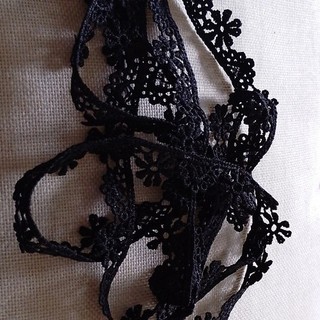 Black Lace Trim Ribbon Sewing Embellishment crafts 1.5cm wide 150cm length used