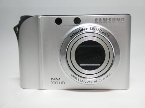 Samsung NV100HD nr. Mint Boxed 14.7MP 3.6x Schneider Lens All Metal Camera & 8GB - Picture 3 of 15