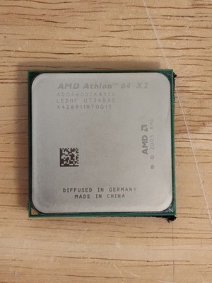 AMD Athlon 64 X2 4600+ 2.4 ghz AM2 Dual-Core CPU ADO4600IAA5CU with stock cooler