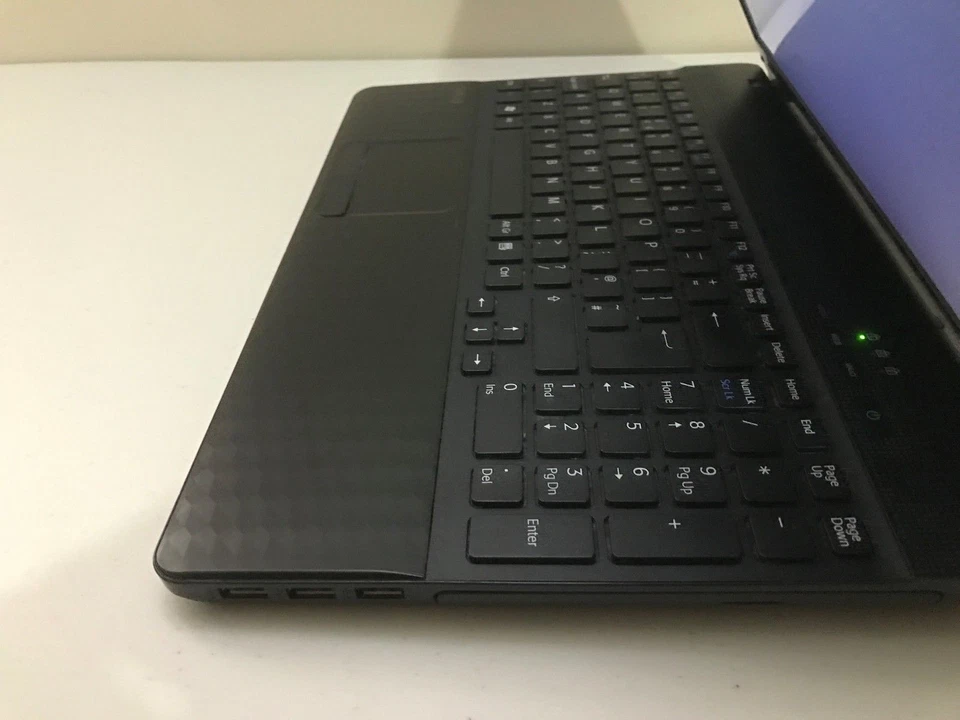 Sony VAIO VPCEH 15.6" i7 2670QM laptop - Windows 10 256 GB SSD 2012 - Image 4 of 4