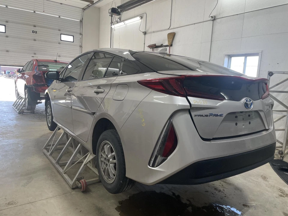 Medidor de velocímetro usado serve: 2018 Toyota Prius cluster Prius Prime VIN FP 7º an - Imagem 3 de 4