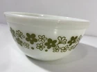 Vintage Pyrex 1 1/2 qt. Mixing Bowl Spring Blossom Crazy Daisy 402