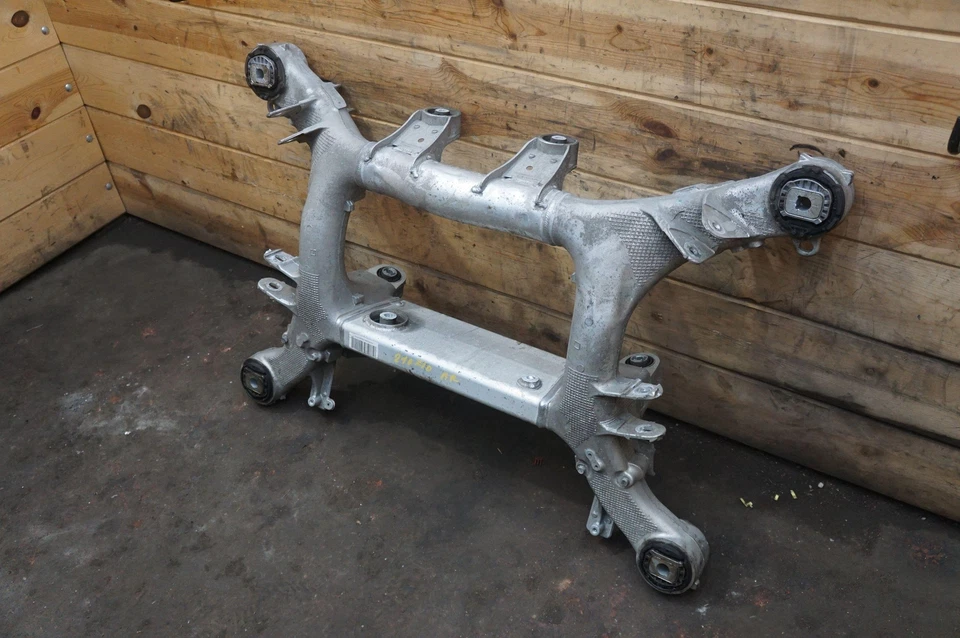 Rear Subframe Cradle Crossmember OEM 33316883918 BMW 750i XDrive G12 2016-2022 - Image 2 of 4