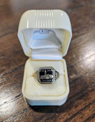 VINTAGE ANTIQUE SOUVENIR CHICAGO RING ADJUSTABLE W ORG CASE SKYSCRAPER 1934