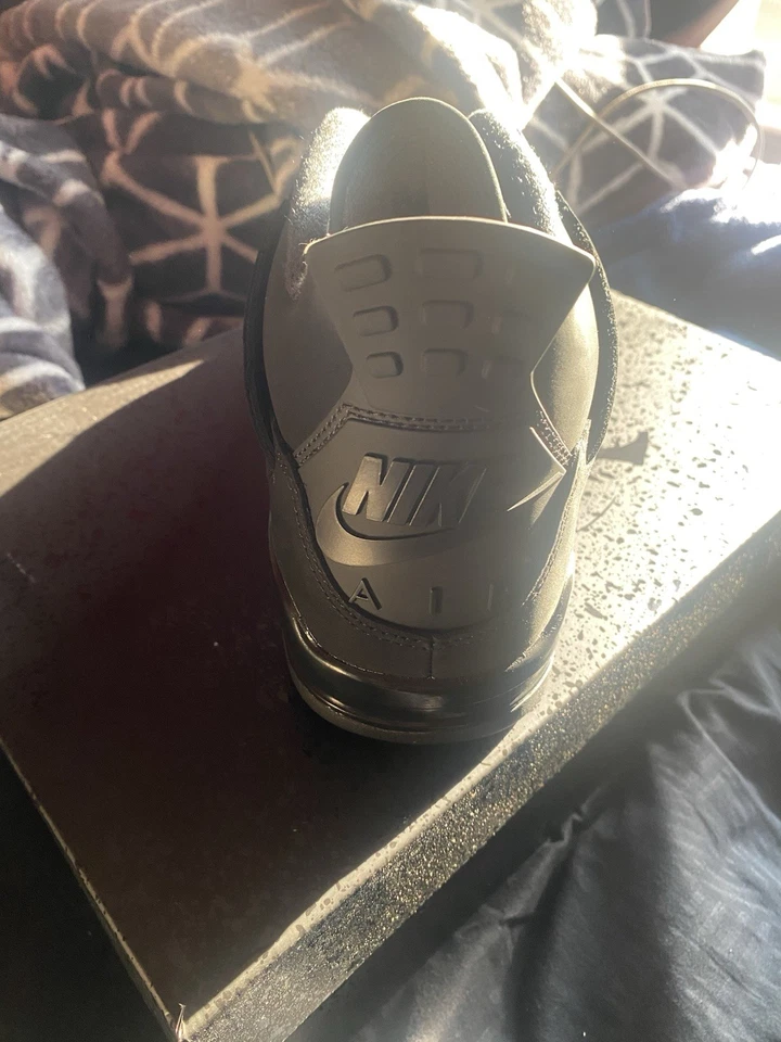 Jordan 4 “Black Cats” Talla 10.5-11 Foto 4 de 4