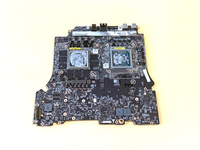 Dell Alienware M18 R1 Ryzen 9 7945HX CPU + Radeon RX7900M GPU Motherboard  03TH0