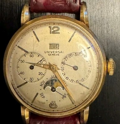 Universal Geneva Triple Calendar Llunar Phases 14Kt Gold Cal 291 1940s