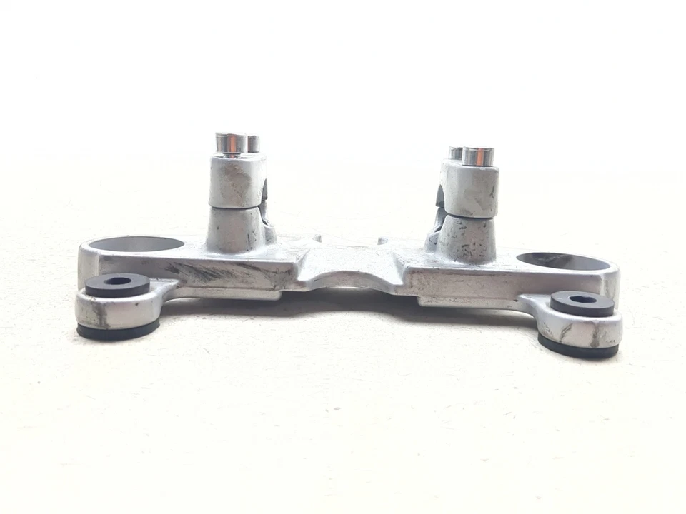 04-09 Abrazadera de horquilla triple superior superior para manillar Suzuki GS500F Foto 4 de 4