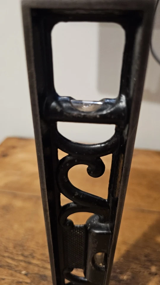 Vintage Starrett (LSS Co, Atholl Mass.) Cast Iron Level. Made in USA. *Read* - Image 4 of 4