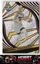 2022 Panini Revolution WNBA #32 Courtney Vandersloot