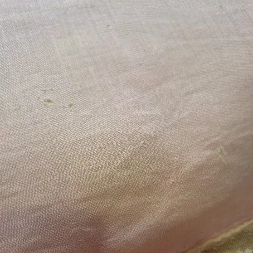 Almohada Shillotte vintage de encaje con volantes bordados aleta dama, ramo y floral  Foto 3 de 4