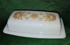 Vtg Pyrex Butterflies And Daisies Covered Butter Dish! Exc Condition!