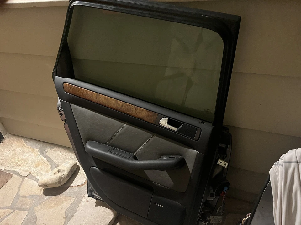 Audi Quattro 2001 All Road SW Front And/or Back Driver Side Doors - Image 2 of 4