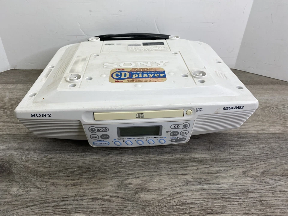 Sony ICF-CD533 Radio Reloj AM FM Reproductor de CD Mega Bajo Bajo Gabinete de Cocina Funciona Foto 2 de 4