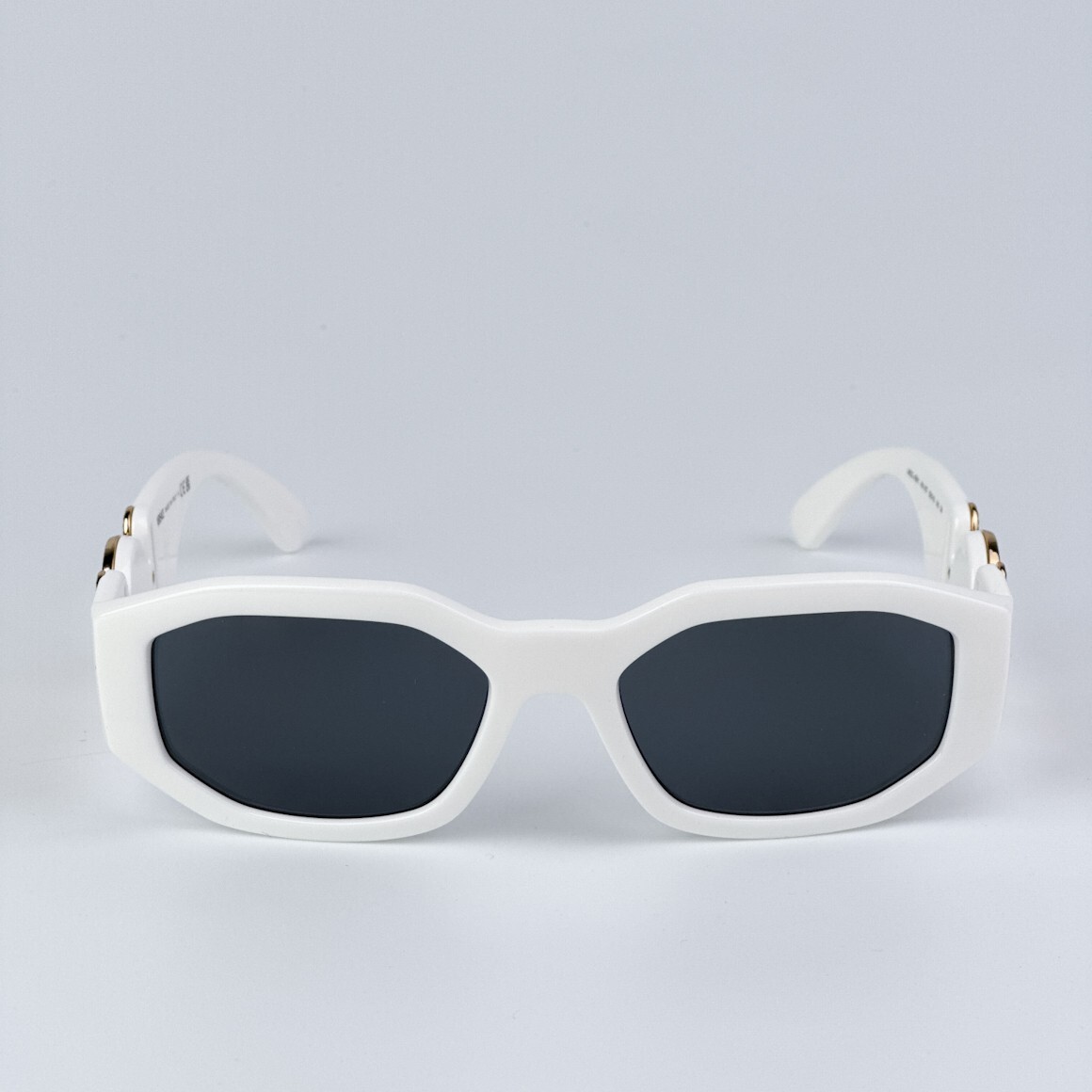Versace Unisex Biggie Sunglasses, VE4361 401/87 | white Amazon.com: VERSACE VE4361 MEDUSA BIGGIE Sunglasses with  main image 4