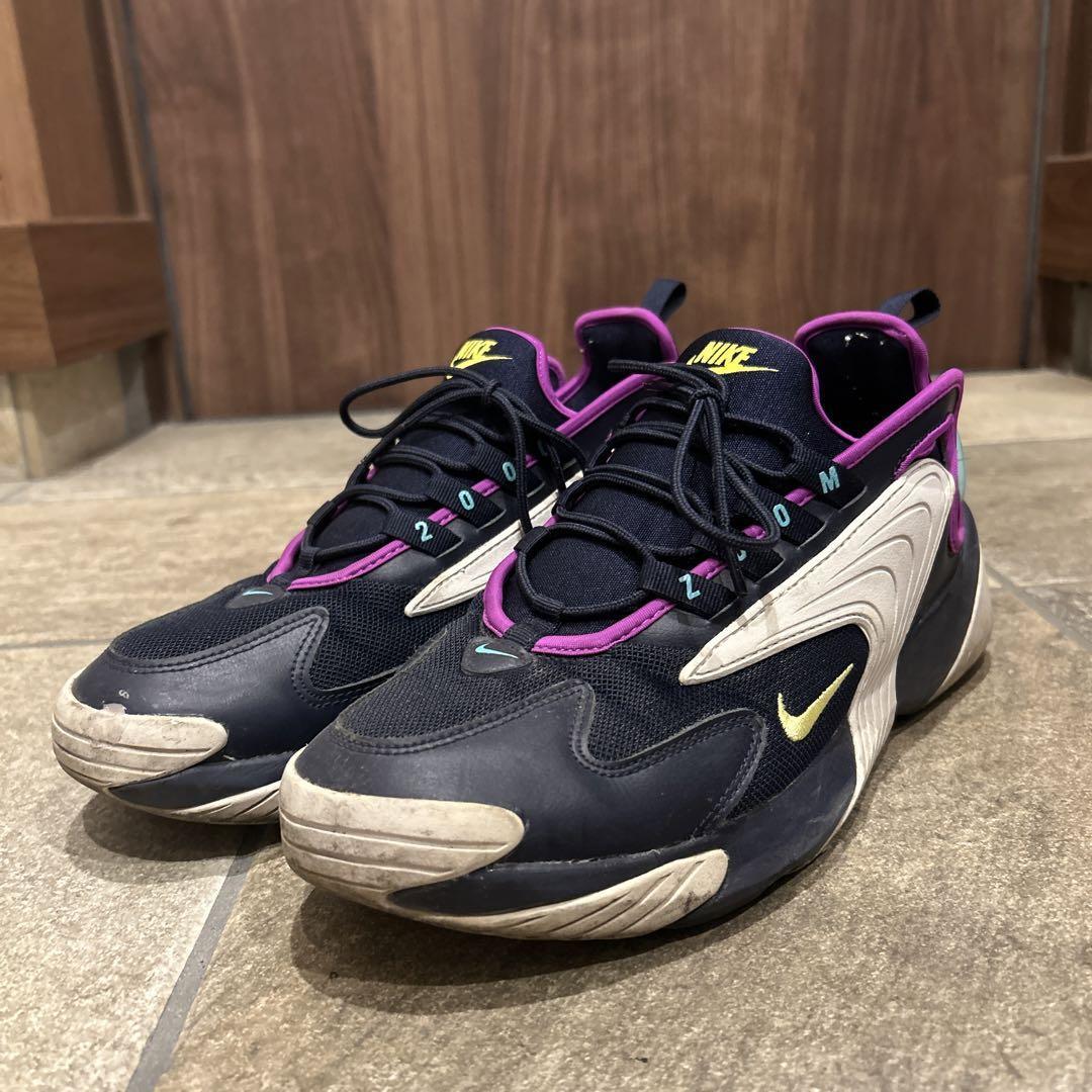 Men 10.5US Nike Sneakers Zoom2000