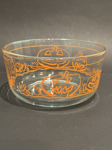 🎃Pyrex Halloween Storage Bowl Pumpkins- 1 Qt 4 Cup no lid - Picture 2 of 5