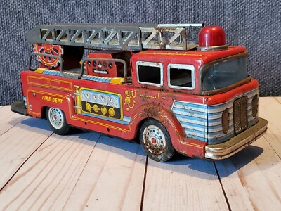 Friction Powered Fire Engineウサギヤブリキフリクショ Vtg Kokyu 13