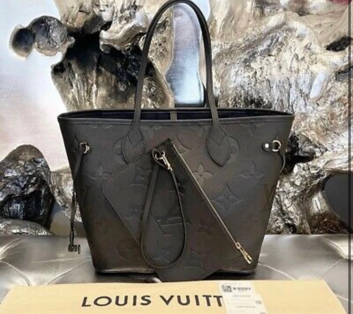 Louis Vuitton Neverfull Tote Bag MM Black Monogram Empreinte