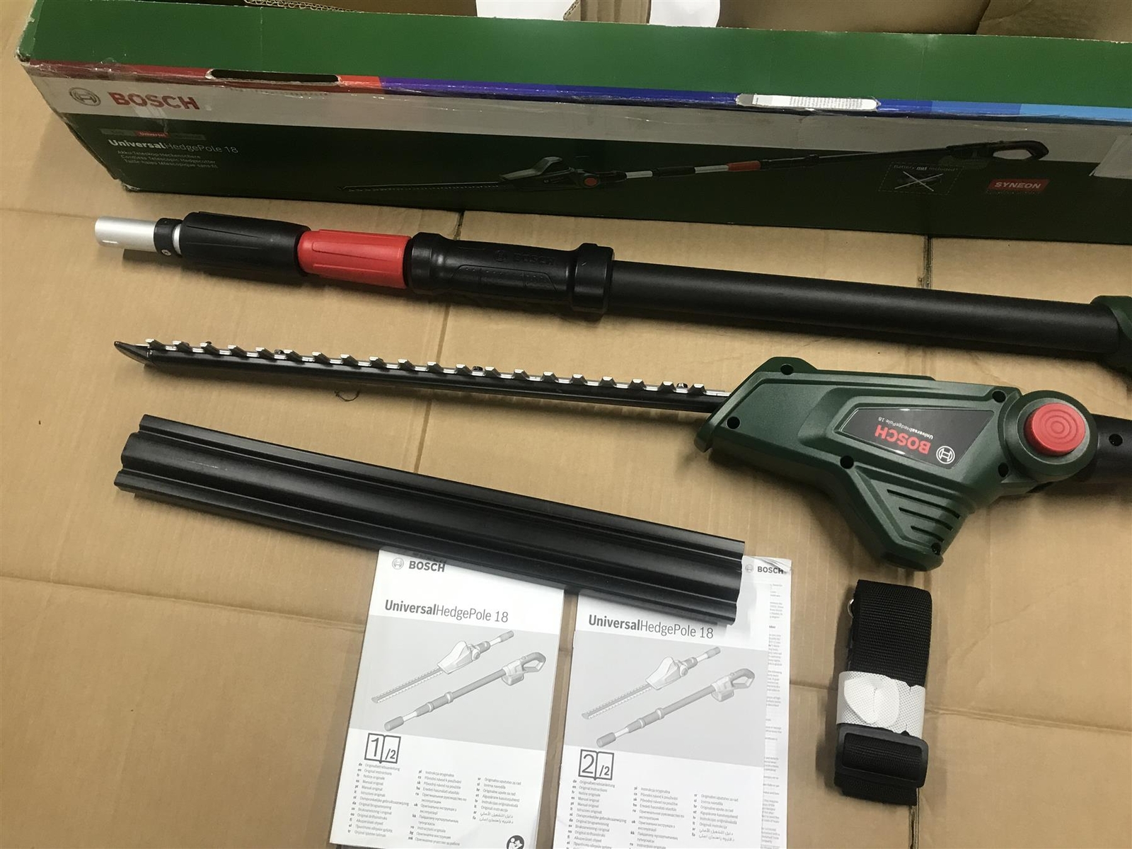 BOSCH Universal Hedge Pole 18 Cordless Pole Hedge Trimmer Antijamming