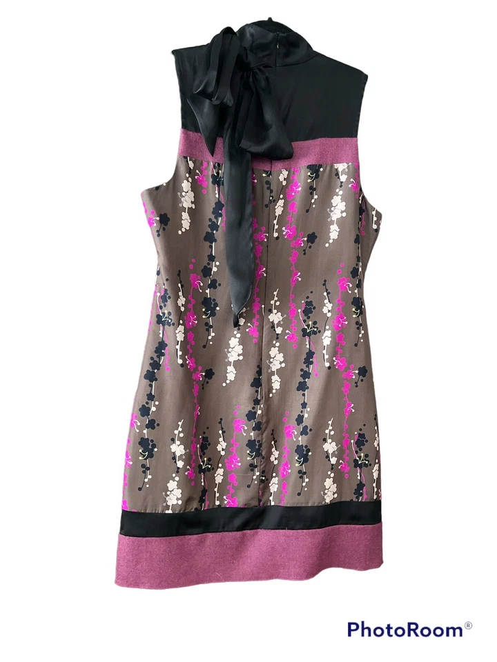 VESTIDO RECTO HYPE 100% SEDA CON RIBETE 100% LANA ROSA TALLA 8 USADO EN EXCELENTE ESTADO Foto 2 de 4