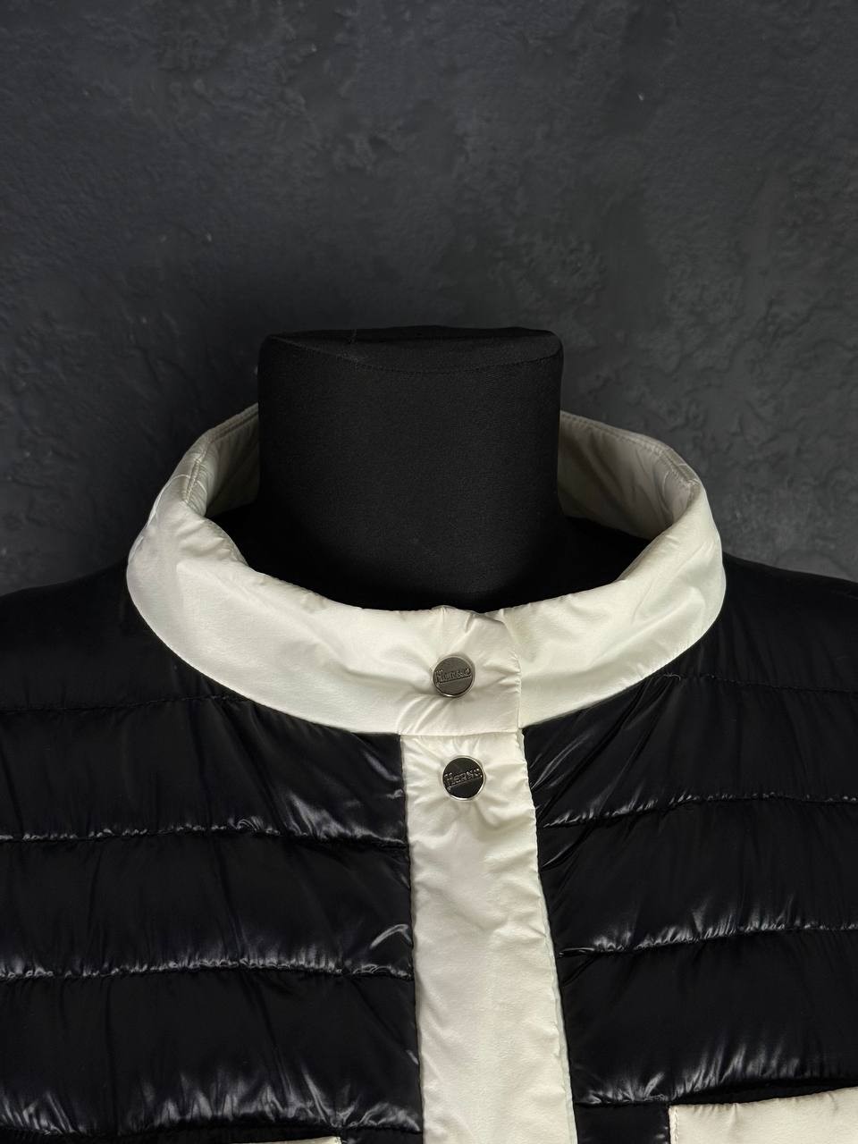 HERNO Women's Lightweight Down Jacket - image 4