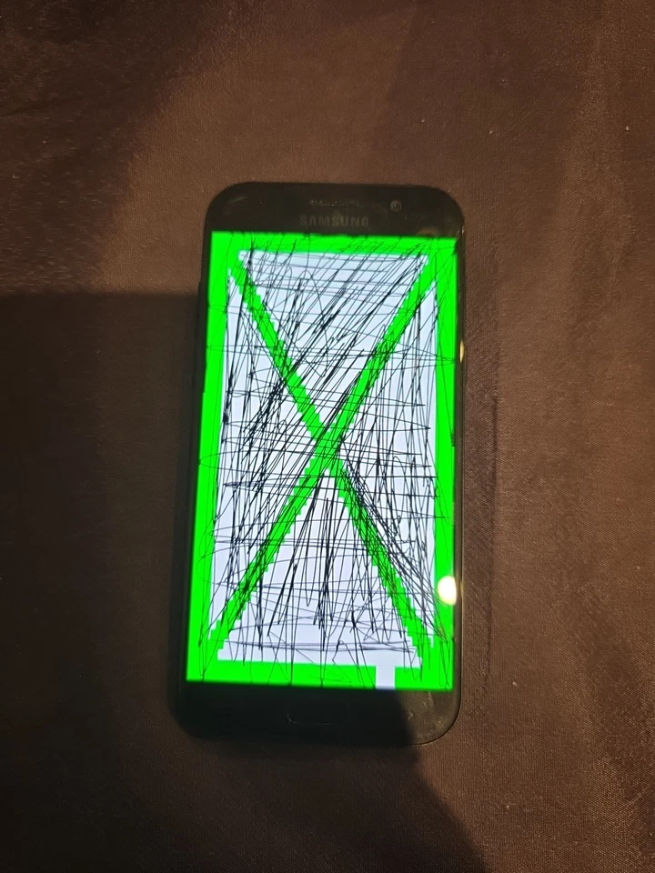 Samsung Galaxy A5 2017 SM-A520F Unlocked Android Mobile Phone - Image 4 of 4