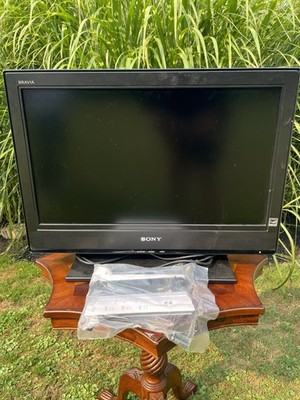 Sony Bravia TV KDL-26S3000 26  LCD HDTV Retro Gaming RGB Composite with Remote