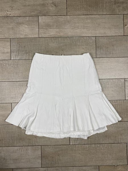 Women Akris Skirt White 40 / L / 48
