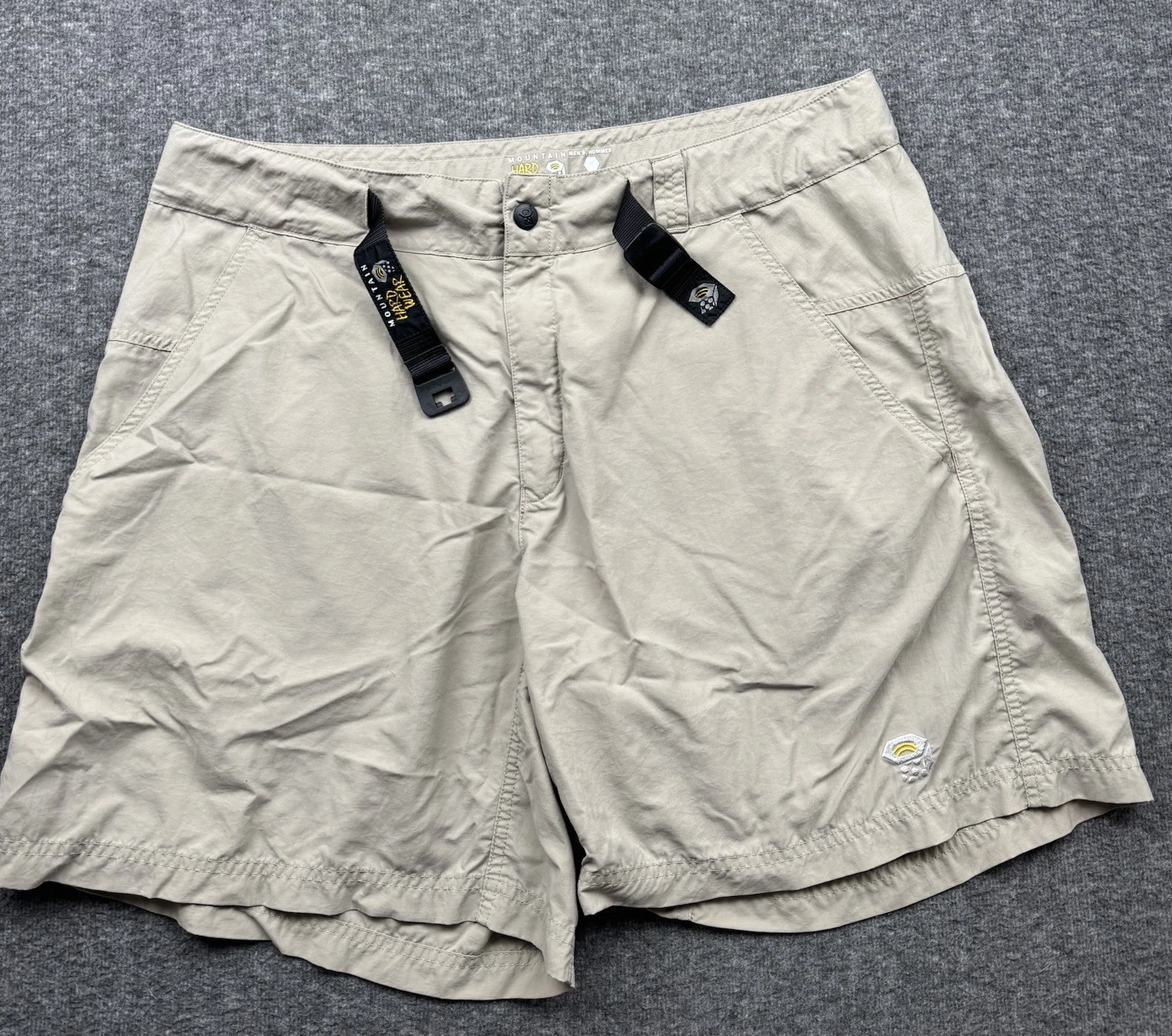 Mountain Hardwear Shorts Mens Large 34 Beige Cargo 7” Inseam Hiking Outdoor