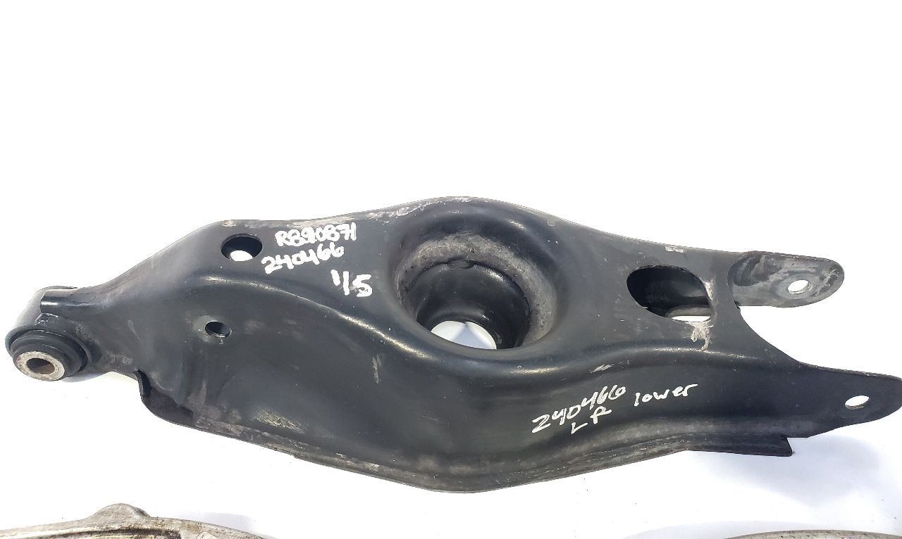 Maserati Ghibli 2014 Rear Left Control arms Set