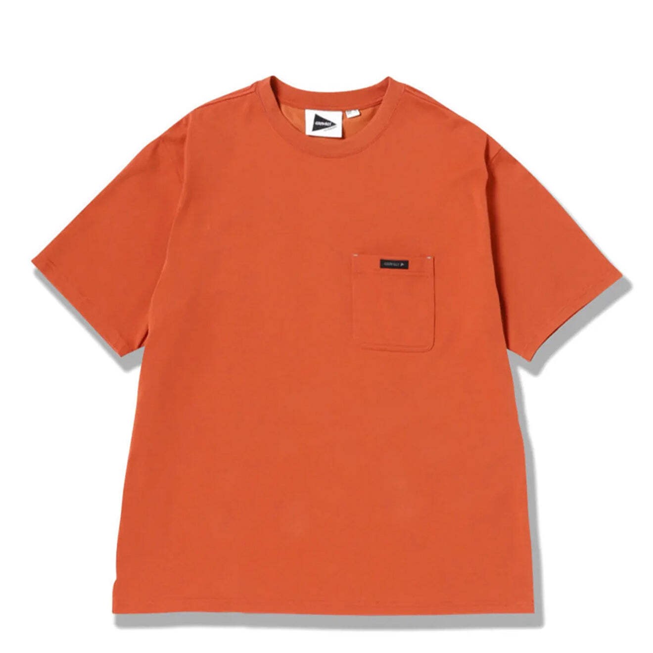 ALTRA T shirt Gramicci x And Wander stampa posteriore rossa