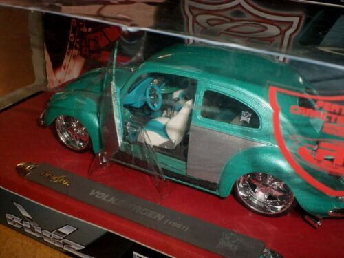 CUSTOM 1951 VOLKSWAGEN BUG, Die Cast Metal Factory Made MAISTO Toy Car, 1/18 - Picture 10 of 11