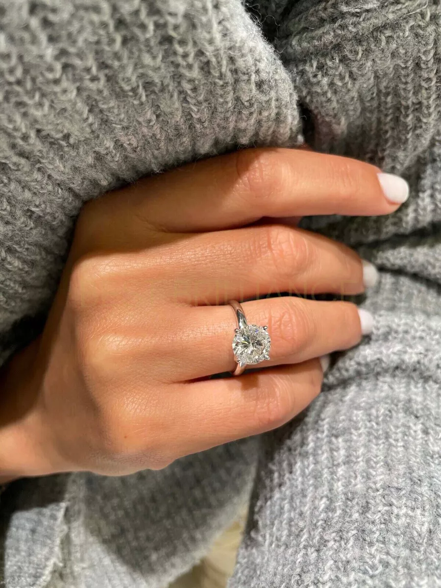 Round Solitaire Engagement Ring