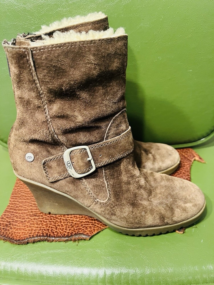 Women’s Suede Leather UGG Boots 7 5593