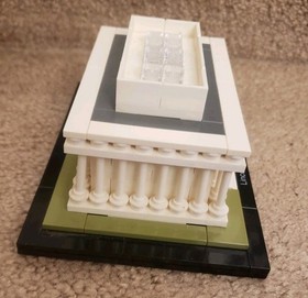 LEGO ARCHITECTURE: Lincoln Memorial (21022)