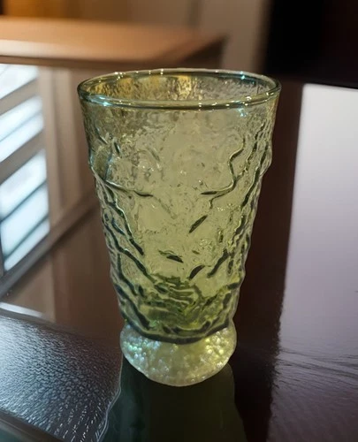 Vintage Anchor Hocking Milano Tumbler In Avacado Green
