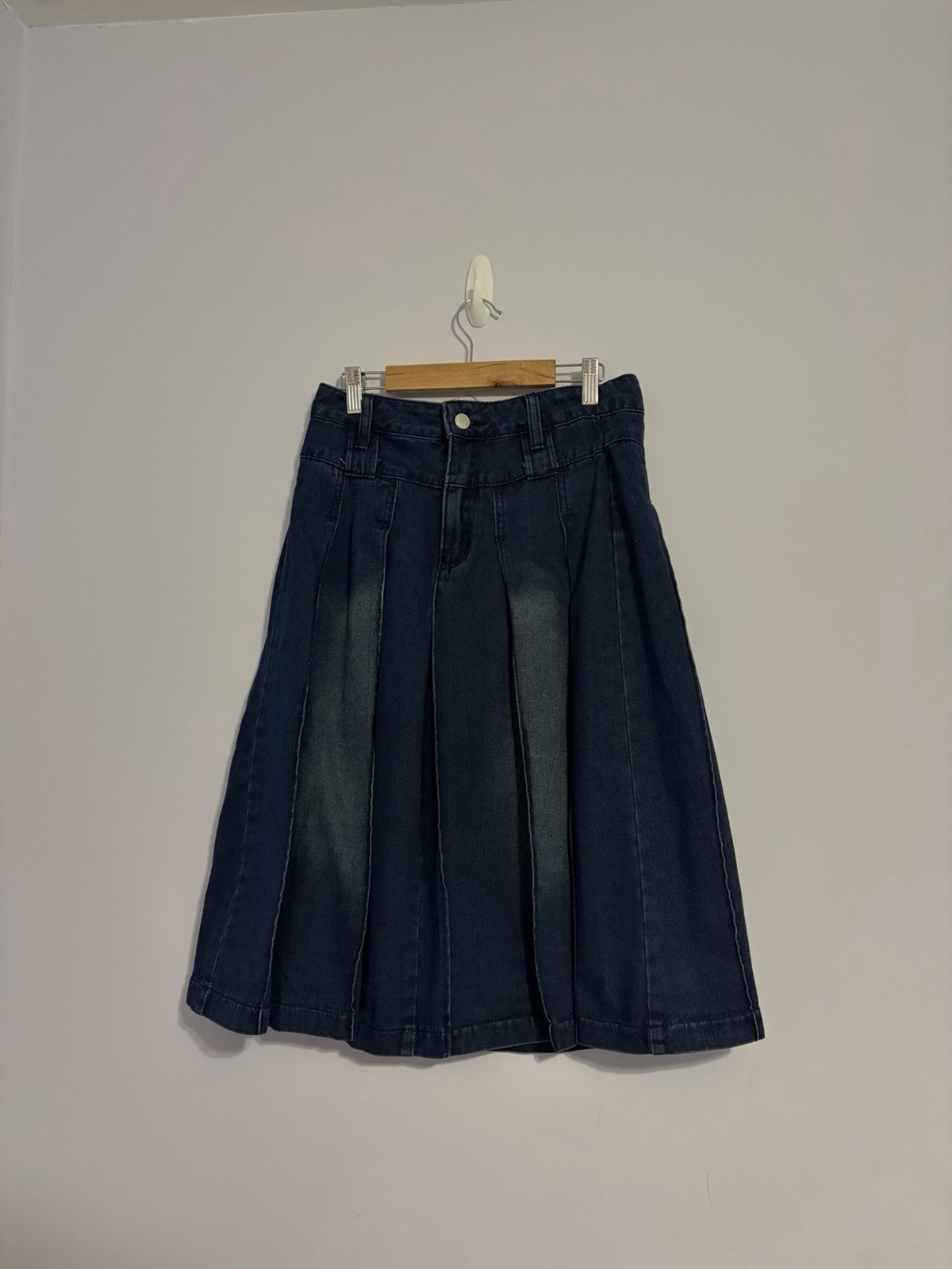 Women’s Denim Pleaded Knee Length Jean Skirt Size Xs/S